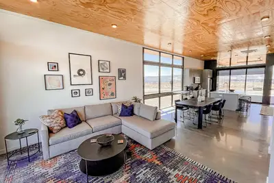 Image de Lakeside Oasis the Gorge Amphitheatre and Cave B Winery - Ancient Lakes Retreat