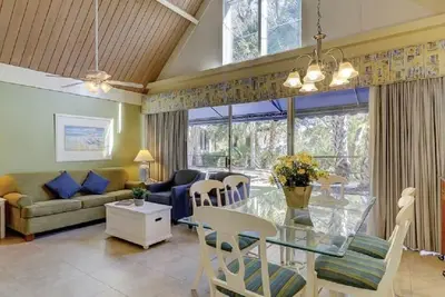 Image de Palmetto Dunes Resort Community - Hilton Head Island, Sc, 200 yards from beach