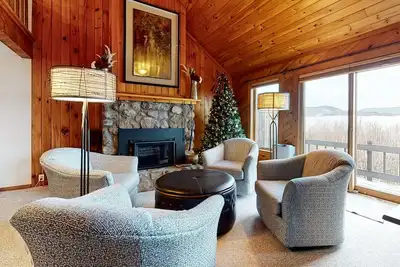 Image de Charming Resort Condo w/ Amazing Views, Fast WiFi & Perfect Location