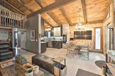 Image de Luxury Tahoe Condo < 1 Mi to Heavenly Lifts!