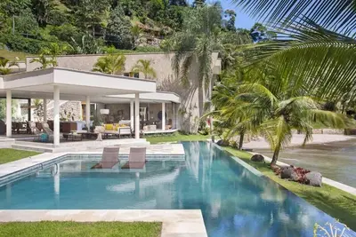 Image de Dream house in front of beach in Angra dos Reis - Ang004