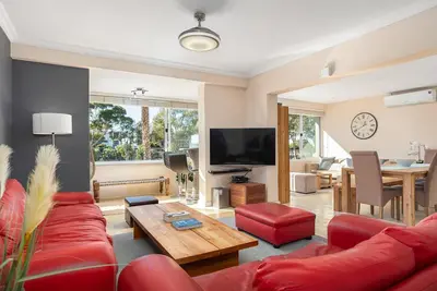 Image de Spacious 3 Bedroom Apartment in Trendy Green Point