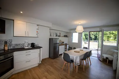 Bel appartement avec terrasse au cœur du village
