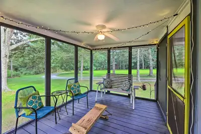 Image de Rustic Hideaway w/ Fire Pit < 1 Mi to River!