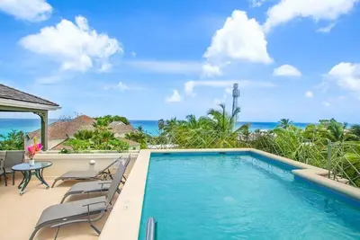 Image de Ocean views apt with shared rooftop pool: Beacon Hill Surf