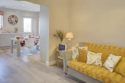 Image de 5* Centrally located Luxury Detached Home in Newry