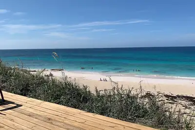 Image de Spectacular Direct Beachfront Cabana awaits your arrival!