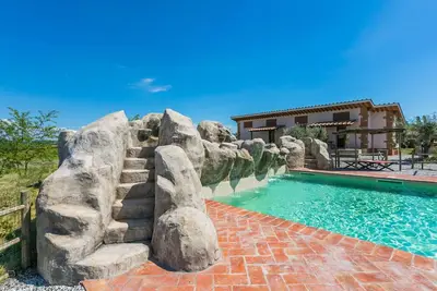 Image de Joli appartement pour 4 personnes avec Wifi, climatisation, piscine, patio, animaux admis et parking