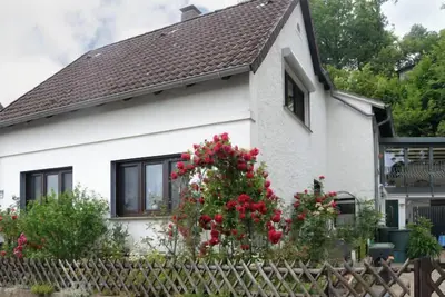 Image de Am Dohlenberg + Steintisch by Interhome