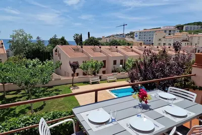 Image de À 3 minutes de la plage - Charmante Maison avec piscine les Punxes Ii