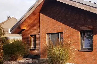 Image de Modern house with large garden. Nature right on the doorstep.