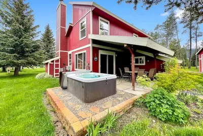Image de Peaceful Mountain Escape | Hot Tub + Acreage