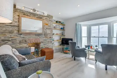 Image de Pumlumon Penthouse - Deux Chambres Appartement, Couchages 4