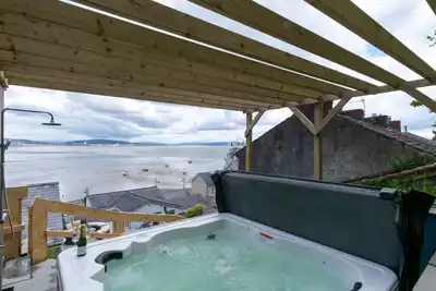 Image de Hafan Cottage - Quatre Chambres Maison, Couchages 8