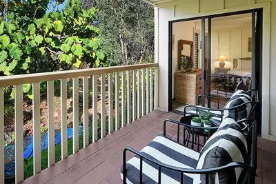 Image de Beautiful Condo that offers a truly Hawaiian experience: Waikomo Streams 121