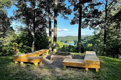 Image de Cozy cabin with views of Cave Run Lake-2 miles from Zilpo beach