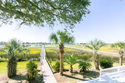 Image de Beachum Dreams Holden Beach Icw Private dock 5 minutes to Beach