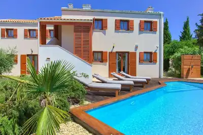 Image de Maison de vacances Malinska pour 1 - 8 personnes avec 4 chambres à coucher - Maison de vacances