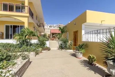 Image de Beautiful Oceanview 2-bedroom Apartment with Pool