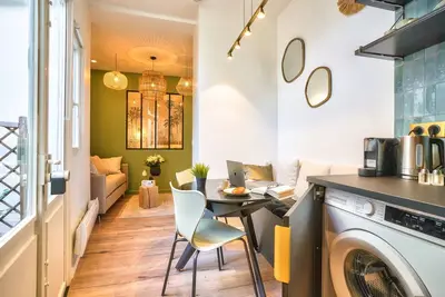 Image de New! Eiffel Tour Superb 1br Apt in Paris