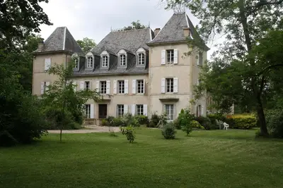 Image de Chateau Avec Parc Et Piscine