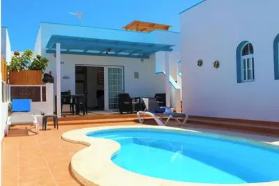 Image de Privilege Bay- Villa Delhi-sea view and natural park view. Beach front location.