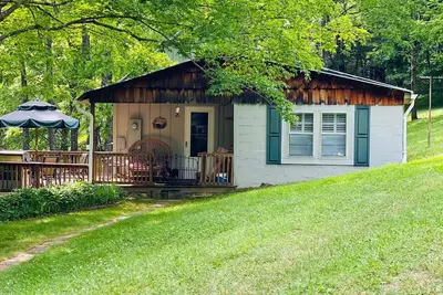Image de Pet-friendly, private, refuge. Monthly renters welcome. No extra fees.