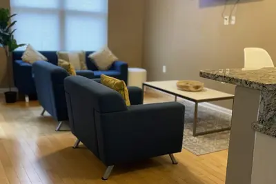 Image de Midtown/Downtown home away from home