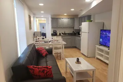 Image de Beautiful, cozy and well furnished