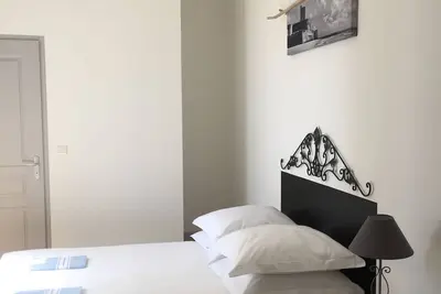 Image de Appartement 2 pers dans demeure de charme du 19éme avec parc et piscine chauffée