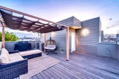 Image de Luxury Houston home w/Private Rooftop & Bbq