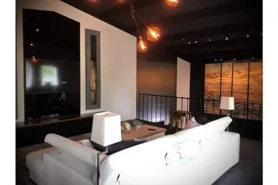 Image de Unique Modern - Rustic Retreat