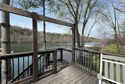 Image de Lake Front. Driftwater #1