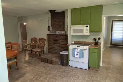 Image de Stay and play, home on private lake and acreage