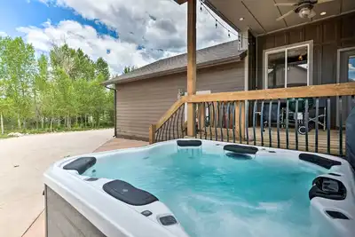 Image de Bright Kamas Home w/ Fire Pit, 22 Mi to Park City!