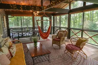 Image de Modern Cabin Close to Shenandoah National Park with High Speed Wifi