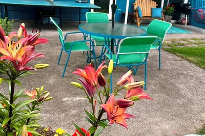 Image de Tracktown & Duck fans enjoy! Sleeps 6, Spacious 1600sq ft + private yard!