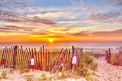 Image de Oceanfront Penthouse at Salisbury Beaches