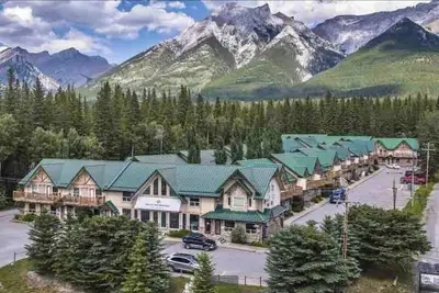 Image de Promotion ongoing! ❤Family Fun Private Banff Close EntireThome❤
