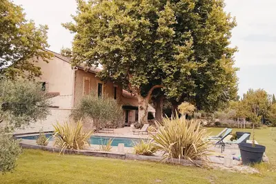 Image de Gite mas en Provence du 18eme siècle avec Spa