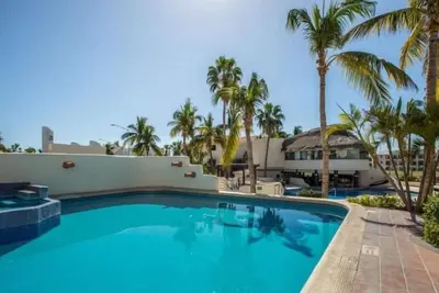 Image de Elegant 2br Condo for Friends