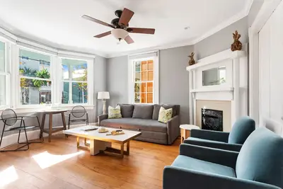 Image de Sweetgrass (Suite A) | Blocks from King St