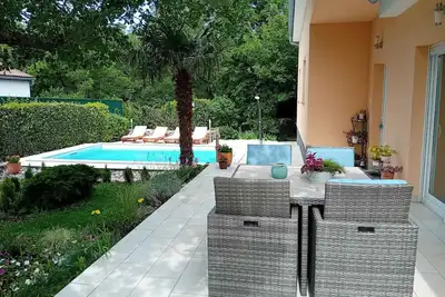 Image de Maison de vacances avec piscine et climatisation