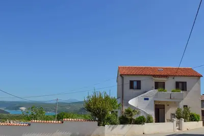 Image de Maison de vacances avec installations pour barbecue