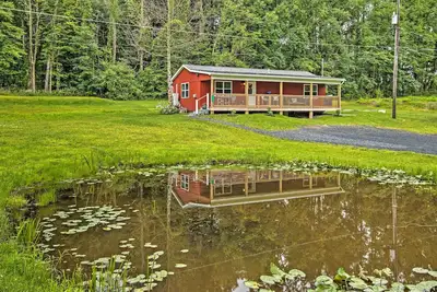 Image de 15 Mi to Camelback Resort! 'The Overlook Home'