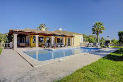 Image de Ca Na Margalida - Fantastic country house with private pool and a few km from the beach. F