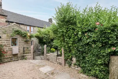 Image de The Mouse House, romantic, with open fire in Winster