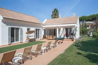Image de Luxury 4 Bed Villa With Pool And Jacuzzi Close To Praca J204 - Almancil, Algarve