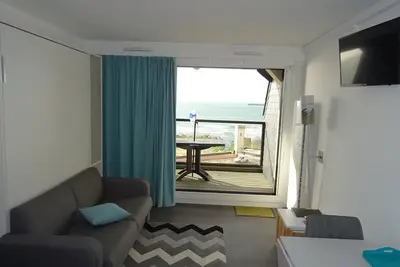 Image de Studio aux Sables-d'Olonne: Plage et commerces à proximité