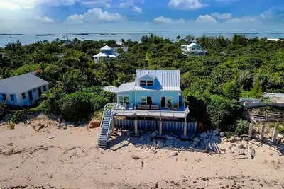Image de High Hopes: Charming Oceanfront Cottage on the North End of Elbow Cay